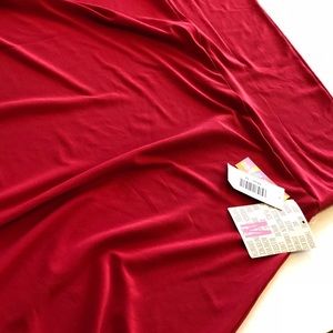 ❤️ Solid RED NWT LuLaRoe medium Maxi Skirt❣️